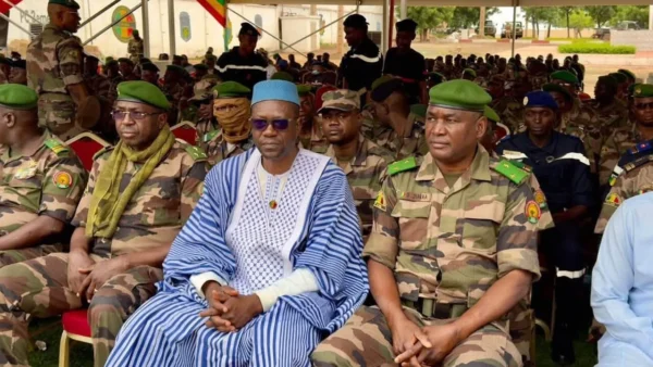 Mali : la hiérarchie militaire rend hommage aux victimes civiles et militaires de la crise